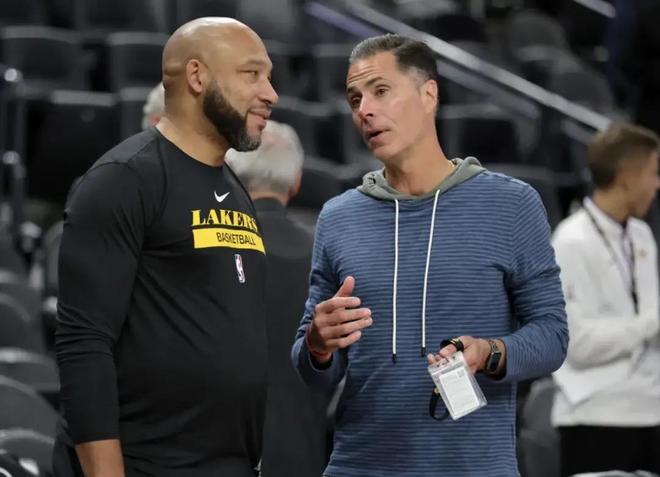 NBA：独行侠击败骑士 东契奇全场数据爆炸（NBA：独行侠力克骑士，东契奇砍下豪华数据）