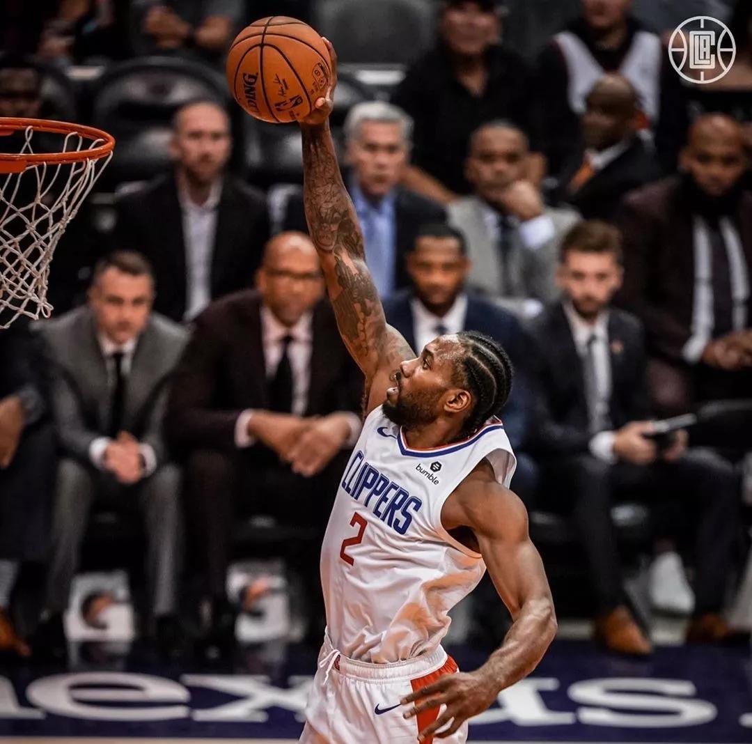 半场：勒沃库森3-0狼堡，蒂尔曼传射，霍夫曼、塔普索巴建功（半场战报：勒沃库森3-0狼堡，蒂尔曼一传一射，霍夫曼、塔普索巴破门）