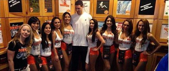 科克回忆卡尔德隆：只有我一个人想念那些红白相间的球网吗？（科克忆卡尔德隆：怀念那红白相间的球网，难道只有我？）