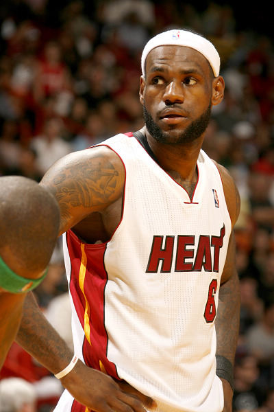 半场战报：西班牙人0-1比利亚雷亚尔，赫拉德-莫雷诺建功（半场：比利亚雷亚尔1-0领先西班牙人，赫拉德-莫雷诺破门）