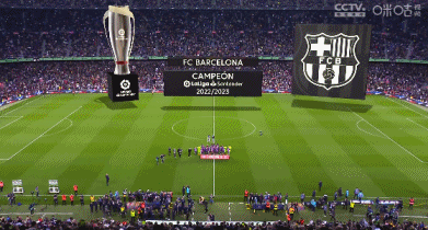 孔帕尼谈乌尔比希：他从诺伊尔身上学到了很多，正在稳步成长（孔帕尼：乌尔比希从诺伊尔身上获益良多，正稳步提升）