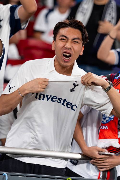 国王杯-居莱尔双响莫德里奇破门 皇马5-0晋级（国王杯：居莱尔梅开二度+莫德里奇建功，皇马5-0轻取晋级）