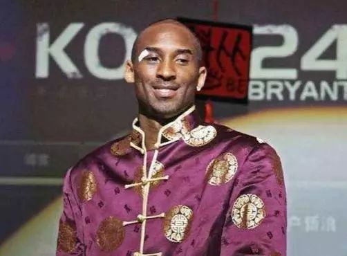 记者：西蒙尼非常欣赏莱万，马竞可能在赛季结束与其签约（记者称西蒙尼青睐莱万，马竞或于赛季末与其签约）